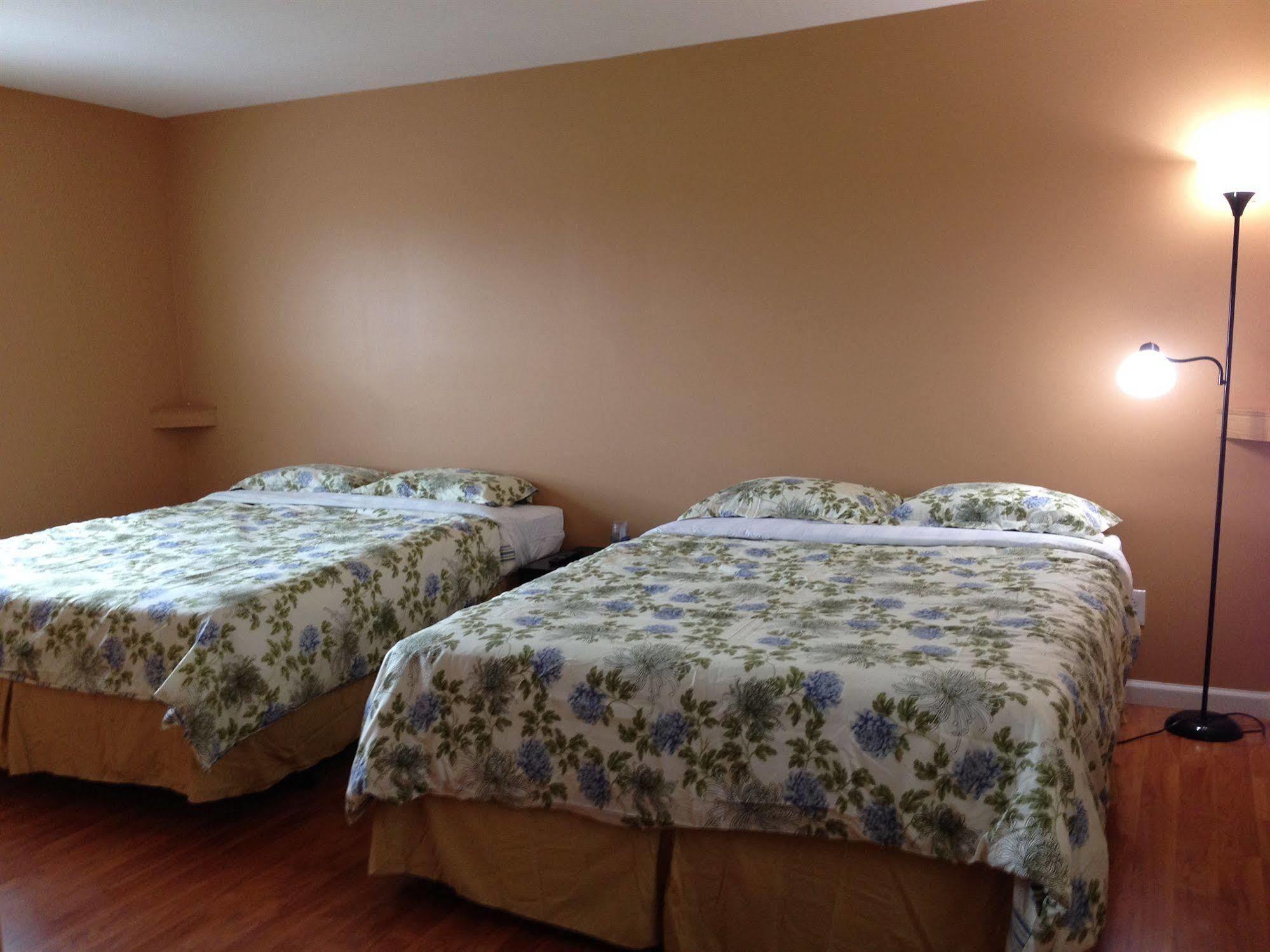 Relax Inn Streator Exterior photo