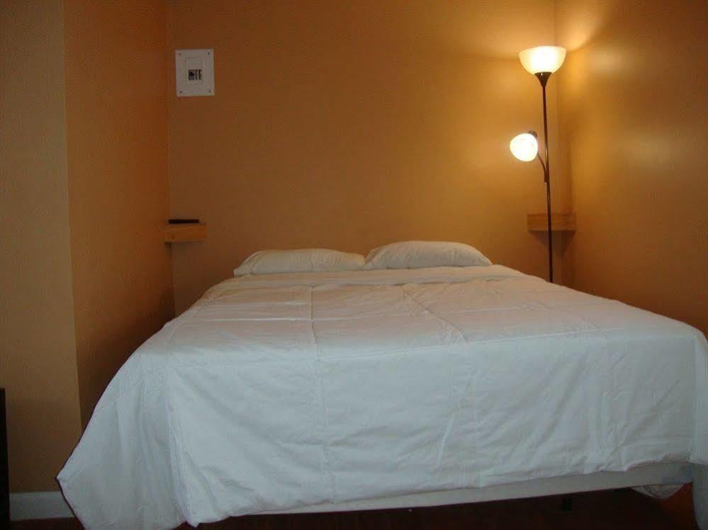 Relax Inn Streator Exterior photo